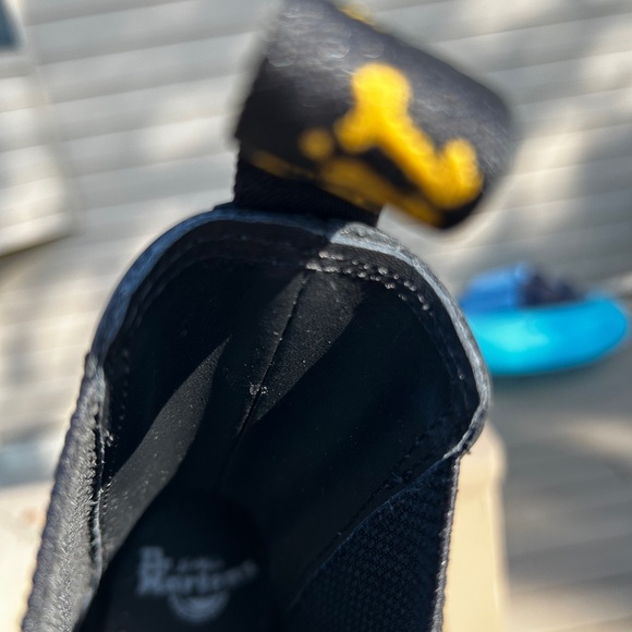 NEW Dr. Martens Hi Chelsea Black Boots 2976 - Picture 3 of 9